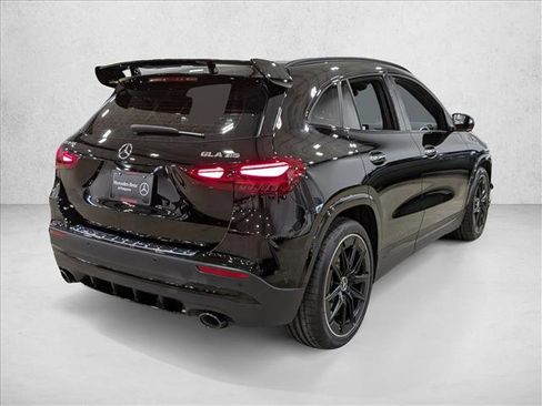 Used 2025 Mercedes-Benz GLA 35 AMG 4MATIC image 5