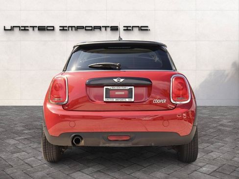 Used 2017 MINI Cooper 2-Door Hardtop FWD image 4