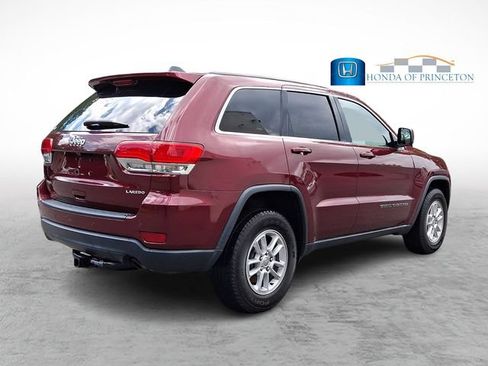Used 2018 Jeep Grand Cherokee Laredo AWD/4WD image 6