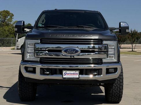 Used 2018 Ford F250 Lariat w/ Lariat Ultimate Package AWD/4WD image 7