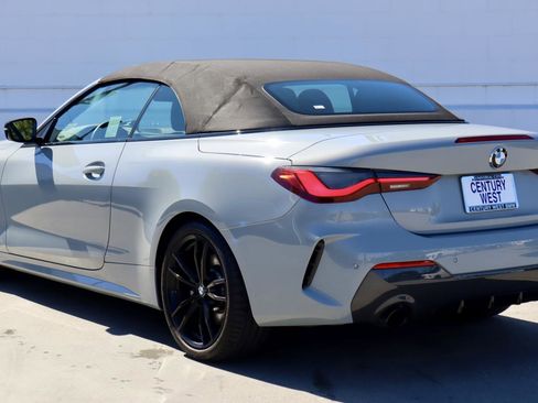 Used 2022 BMW 430i Convertible w/ M Sport Package image 8