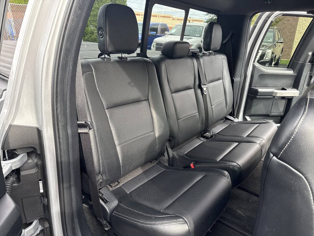 Used 2015 Ford F150 Lariat w/ Equipment Group 501A Mid AWD/4WD image 33