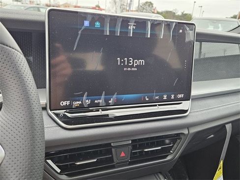 New 2026 Volkswagen Tiguan SE R-Line image 21