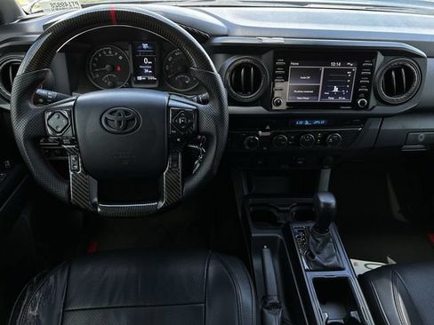 Used 2023 Toyota Tacoma SR AWD/4WD image 13