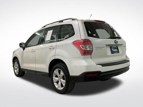 Used 2015 Subaru Forester 2.5i w/ Alloy Wheel Package AWD/4WD image 2