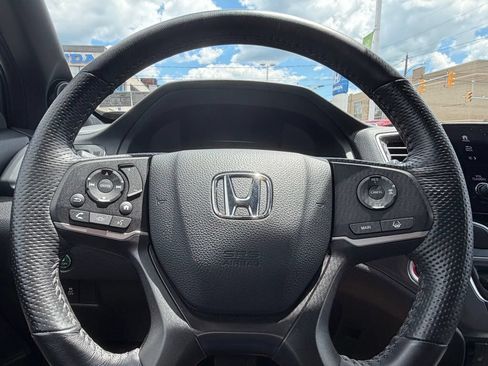 Used 2024 Honda Passport EX-L image 8
