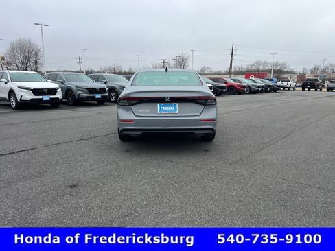 Used 2025 Honda Accord SE image 6