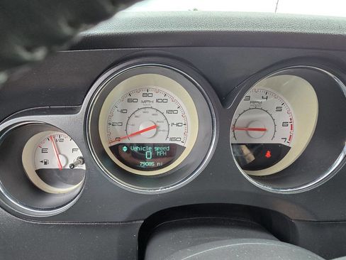 Used 2013 Dodge Challenger R/T image 24