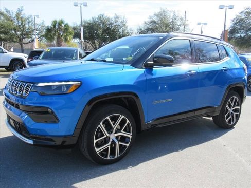 Used 2024 Jeep Compass Limited w/ Elite Group image 3