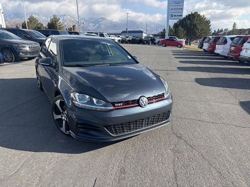 Used 2018 Volkswagen GTI S image 3