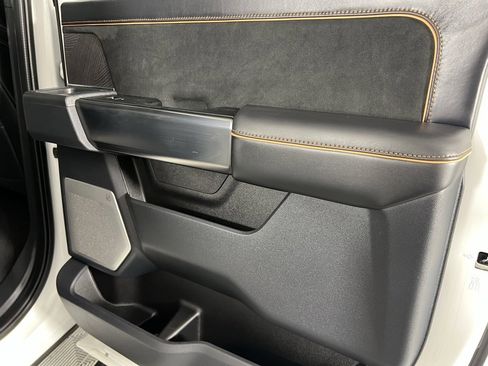 Used 2024 Ford F350 Platinum w/ FX4 Off-Road Package image 33