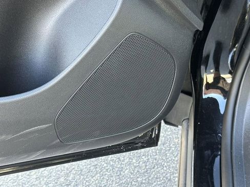 New 2025 Buick Envista Preferred image 17