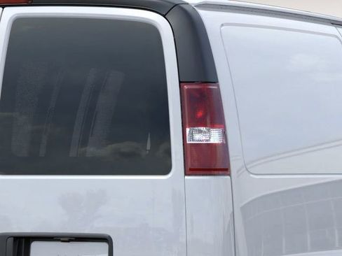 New 2026 GMC Savana 2500 w/ Driver Convenience Package RWD image 11