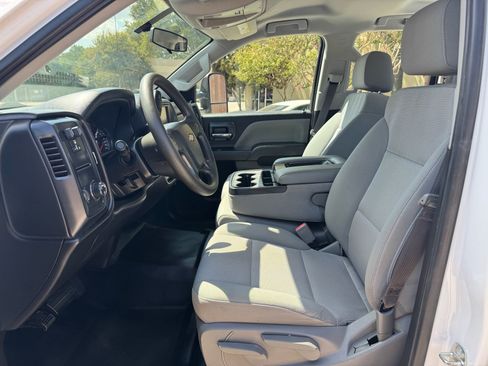 Used 2017 Chevrolet Silverado 1500 W/T w/ Trailering Package RWD image 5