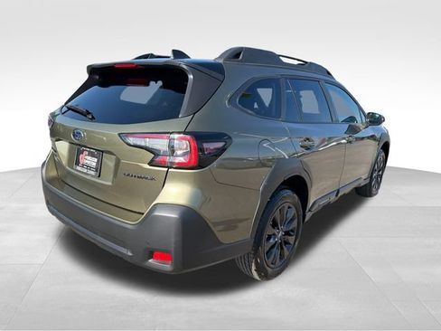 Used 2025 Subaru Outback Onyx Edition AWD/4WD image 7