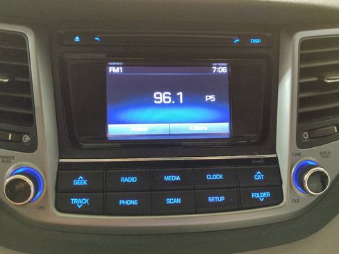 Used 2017 Hyundai Tucson SE FWD image 25