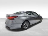 Used 2024 Nissan Altima 2.5 SV image 4