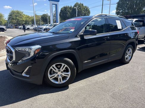 Used 2019 GMC Terrain SLE w/ Driver Convenience Package AWD/4WD image 5