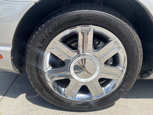 Used 2004 Ford Thunderbird Deluxe image 20