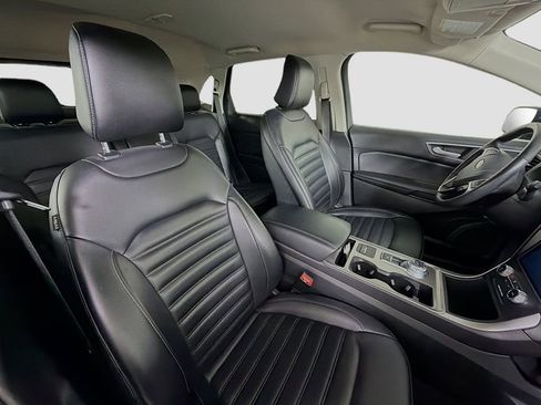 Used 2024 Ford Edge SEL image 29