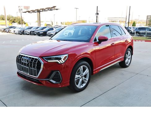 Used 2022 Audi Q3 2.0T Premium Plus image 3