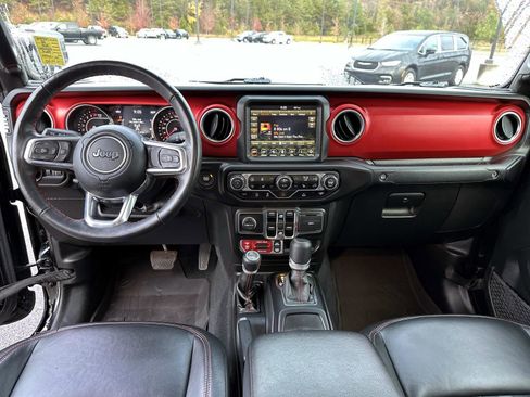 Certified 2022 Jeep Gladiator Rubicon w/ Cold Weather Group image 16