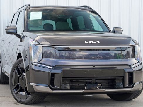 Used 2024 Kia EV9 GT-Line image 4