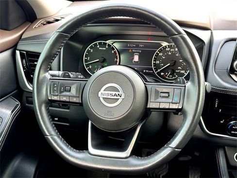 Used 2021 Nissan Rogue SL image 29