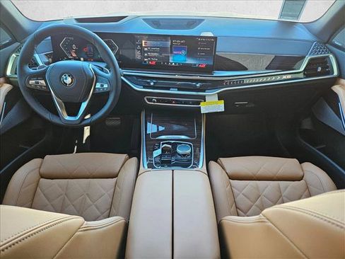 Used 2026 BMW X5 sDrive40i w/ Climate Comfort Package RWD image 14