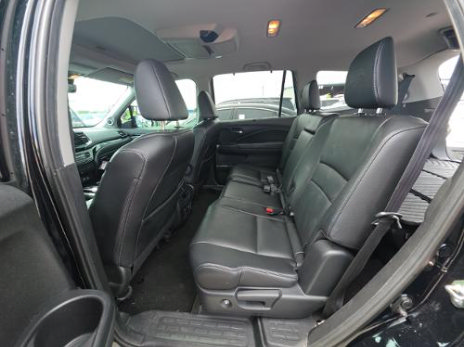 Used 2019 Honda Pilot Touring image 8