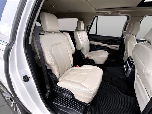 Used 2021 Ford Expedition Max Platinum RWD image 21