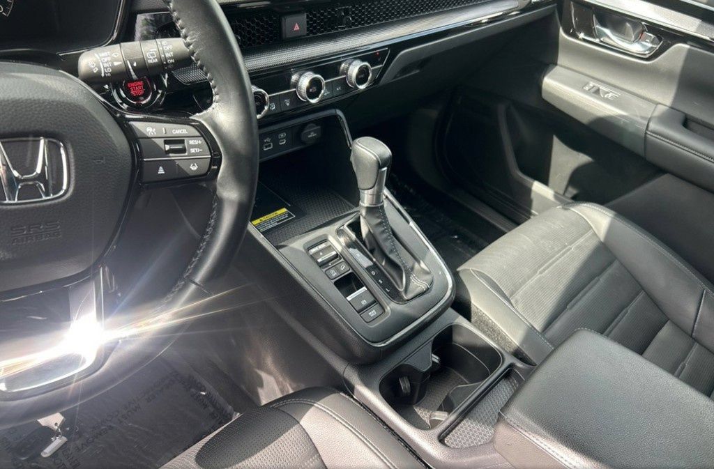 Used 2025 Honda CR-V EX-L image 10