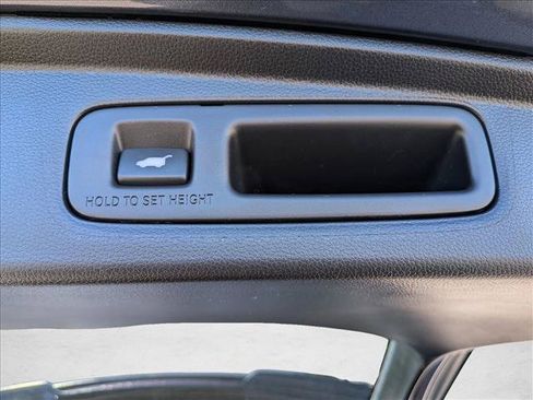 Used 2023 Honda CR-V EX-L image 7