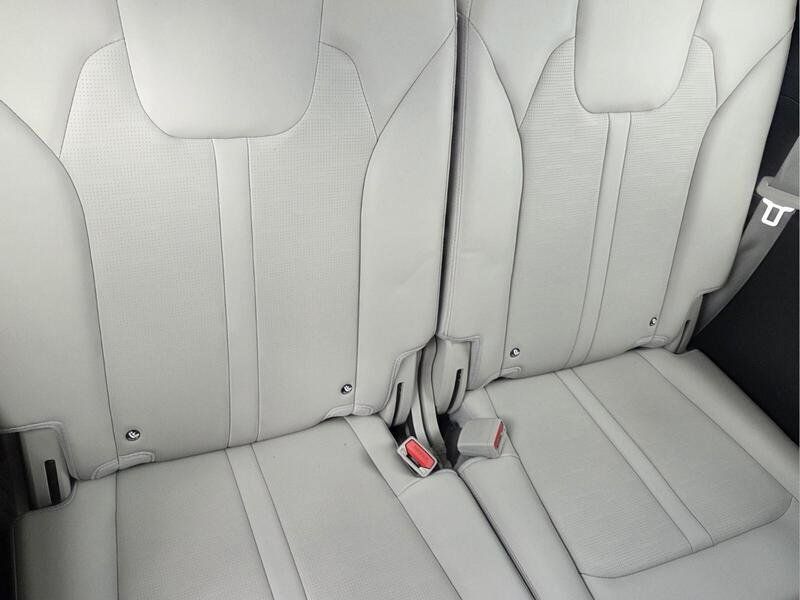 Used 2024 Kia Sorento S w/ Panoramic Sunroof Package FWD image 18