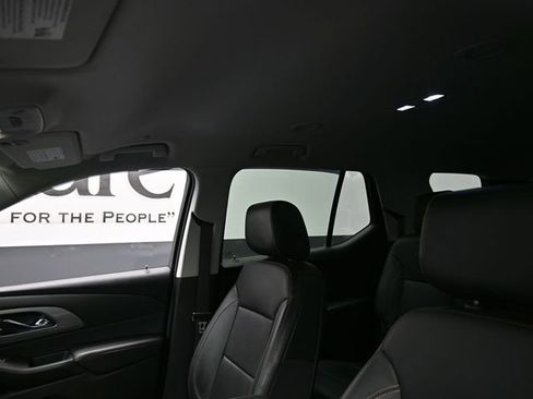 Used 2020 Chevrolet Traverse LT image 17