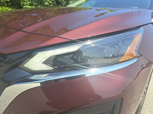 Used 2025 Nissan Altima 2.5 SV FWD image 28