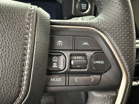 Used 2025 Toyota 4Runner Limited image 13