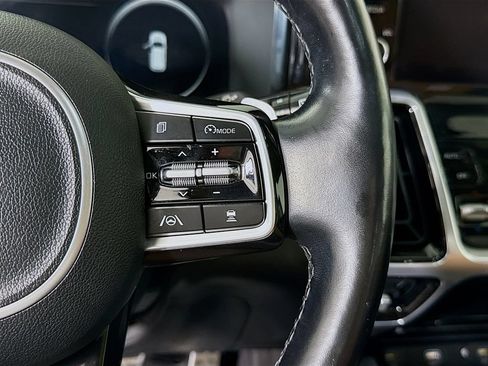 Certified 2021 Kia Sorento SX Prestige AWD/4WD image 23