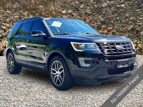 Used 2017 Ford Explorer Sport w/ Equipment Group 401A AWD/4WD image 10