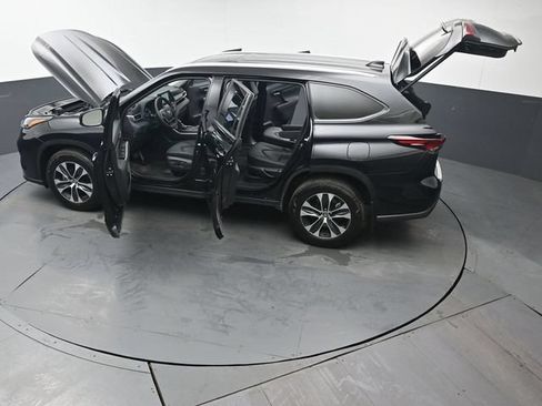 Certified 2026 Toyota Highlander XLE w/ Protection Package #3 (TMS) AWD/4WD image 53