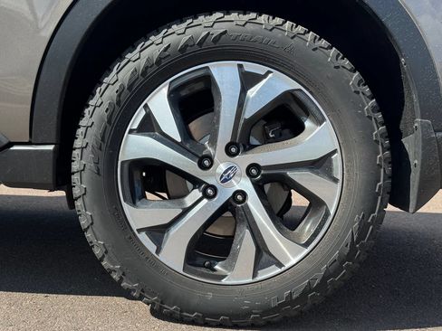 Used 2022 Subaru Outback Limited AWD/4WD image 12