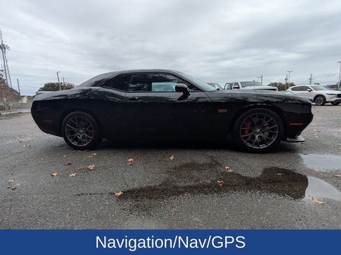 Used 2015 Dodge Challenger SRT w/ Technology Group image 3