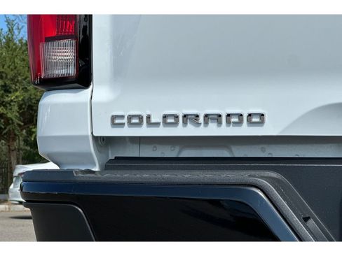 Used 2024 Chevrolet Colorado Z71 w/ Safety Package image 51