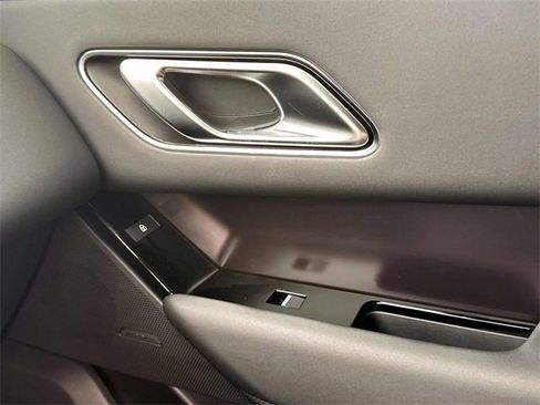 New 2026 Land Rover Range Rover Velar Dynamic SE image 18