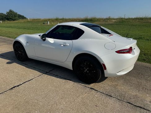 Used 2024 MAZDA MX-5 Miata RF Grand Touring image 11