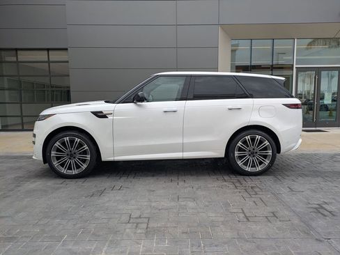 New 2026 Land Rover Range Rover Sport Dynamic SE image 7