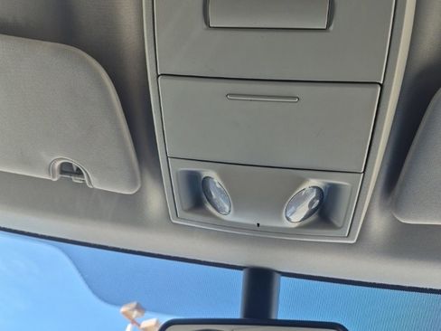 Used 2020 Dodge Grand Caravan SE w/ UConnect Hands-Free Group image 47