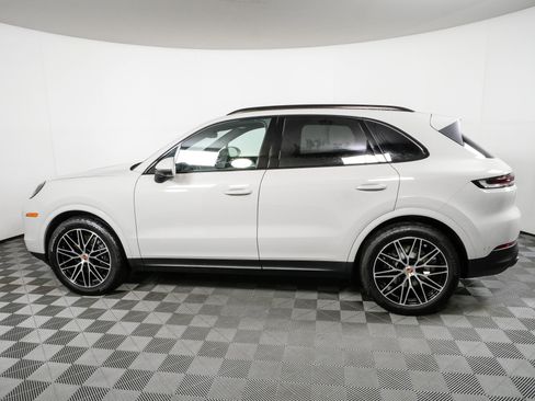 New 2026 Porsche Cayenne AWD/4WD image 2