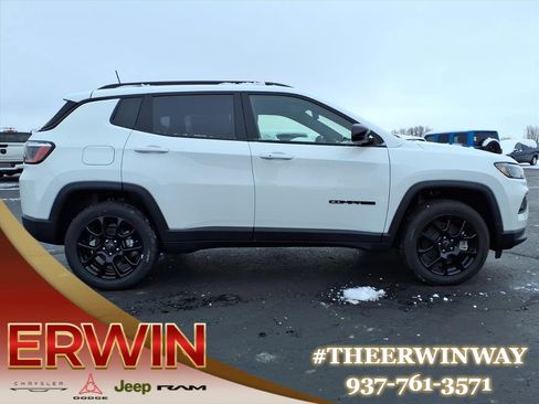 New 2026 Jeep Compass Latitude image 6