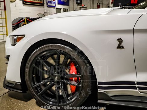 Used 2020 Ford Mustang Shelby GT500 w/ Technology Package RWD image 38